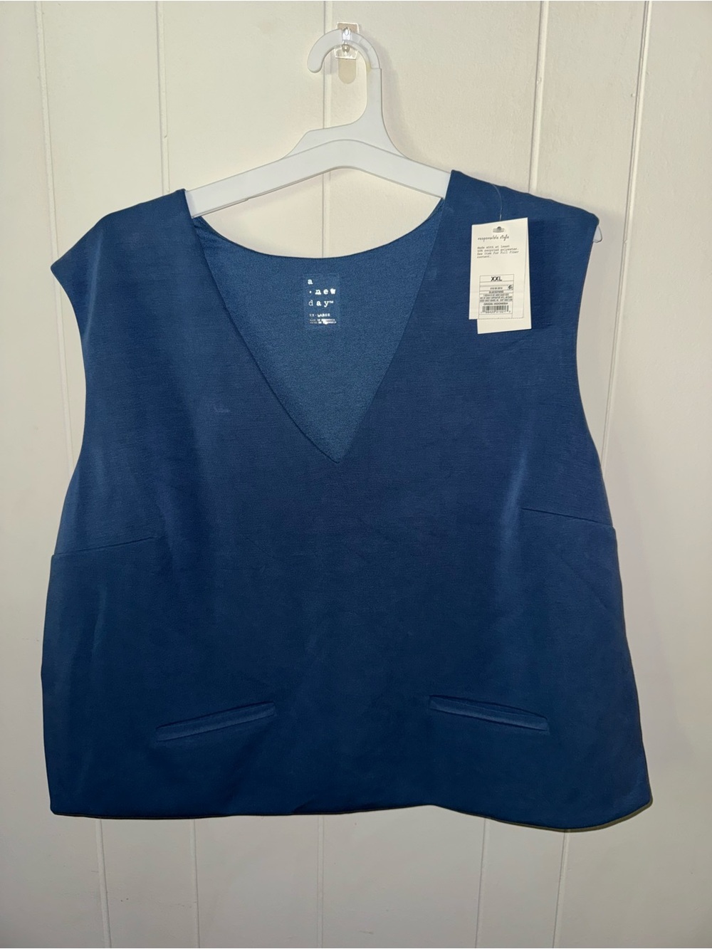 a new day Navy V-Neck Sleeveless Tunic Top